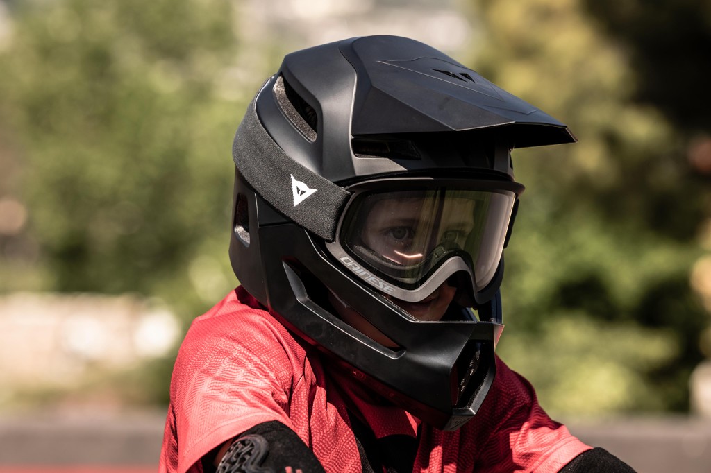 SCARABEO R001 SJ | BLACK | Dainese